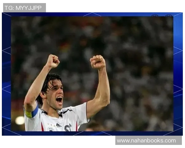 世界足坛最久活跃球星回顾：传奇岁月与辉煌瞬间的见证