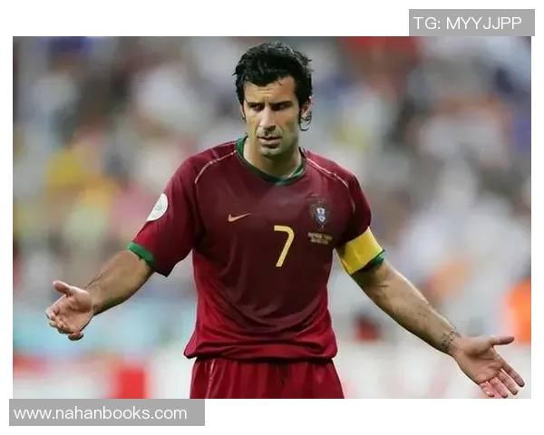 足球巨星背后的星光人生 探索球场外的明星魅力与个人风采 足球巨星背后的星光人生 探索球场外的明星魅力与个人风采